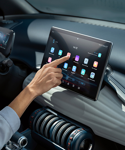 Customized Display Solution for Automotive Display Field